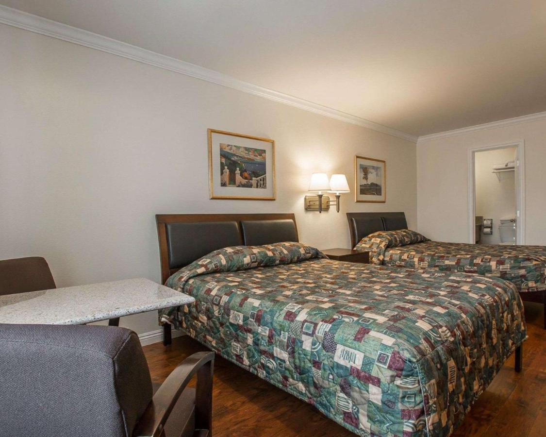 Palm Inn Hotel Near Tyler Mall Riverside Εξωτερικό φωτογραφία