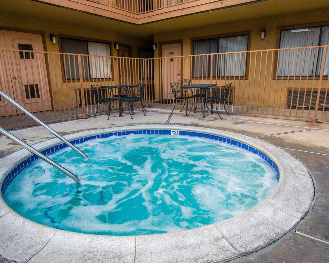 Palm Inn Hotel Near Tyler Mall Riverside Εξωτερικό φωτογραφία